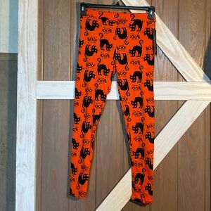 Shosho Kids Halloween Leggings - Orange and Black Cats. WAIST 12-14”. SIZE S/M.